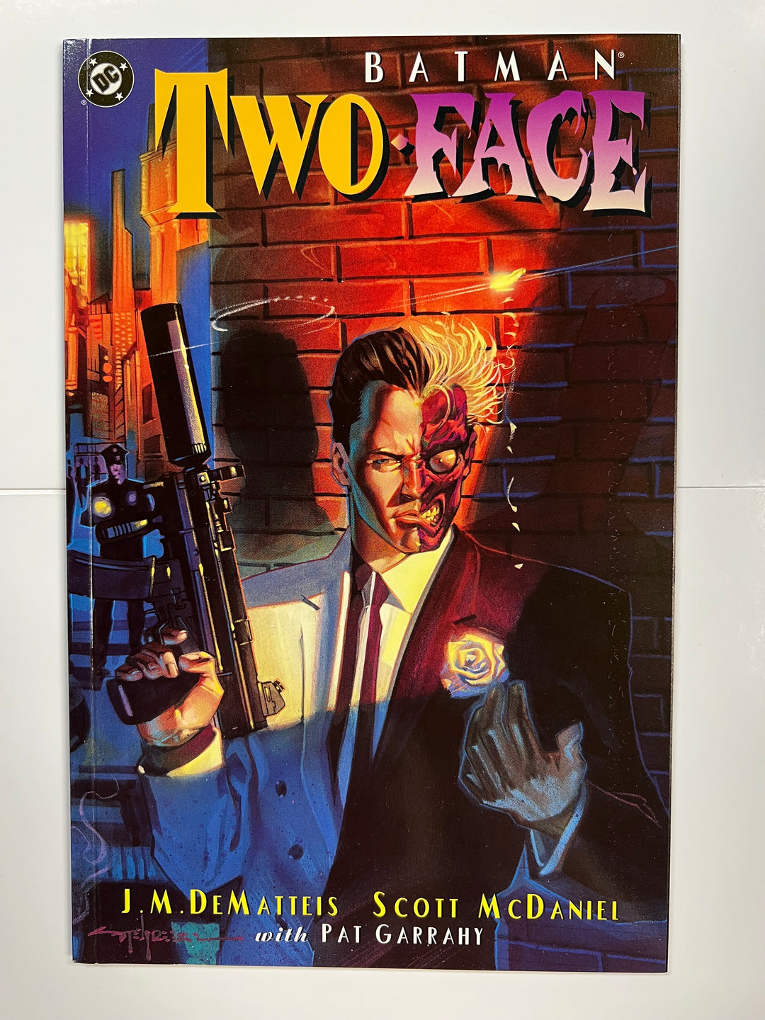 Batman: Two-Face Crime and Punishment DC 1995 VF/NM
