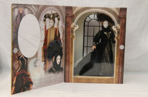 1999 Hasbro Queen Amidala Black Travel Gown Portrait Edition